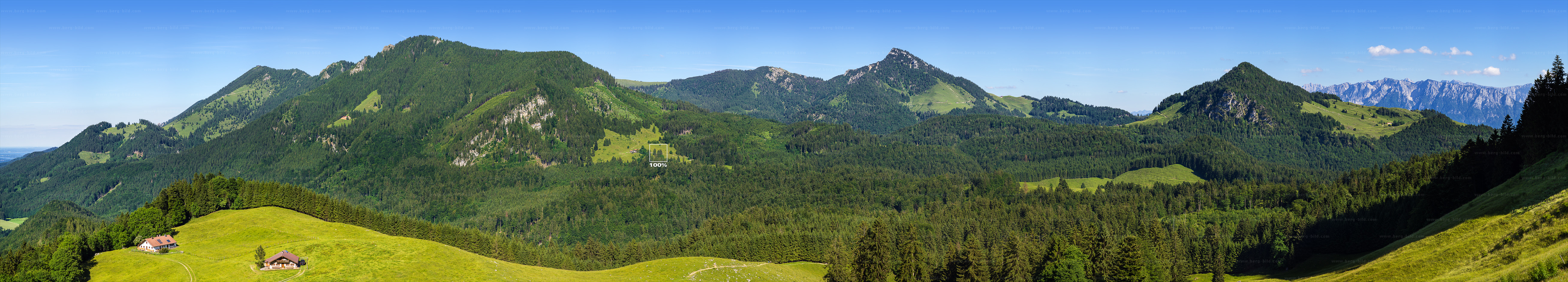 Bergpanorama Hochries bis Kaisergebirge groß und hochauflösend